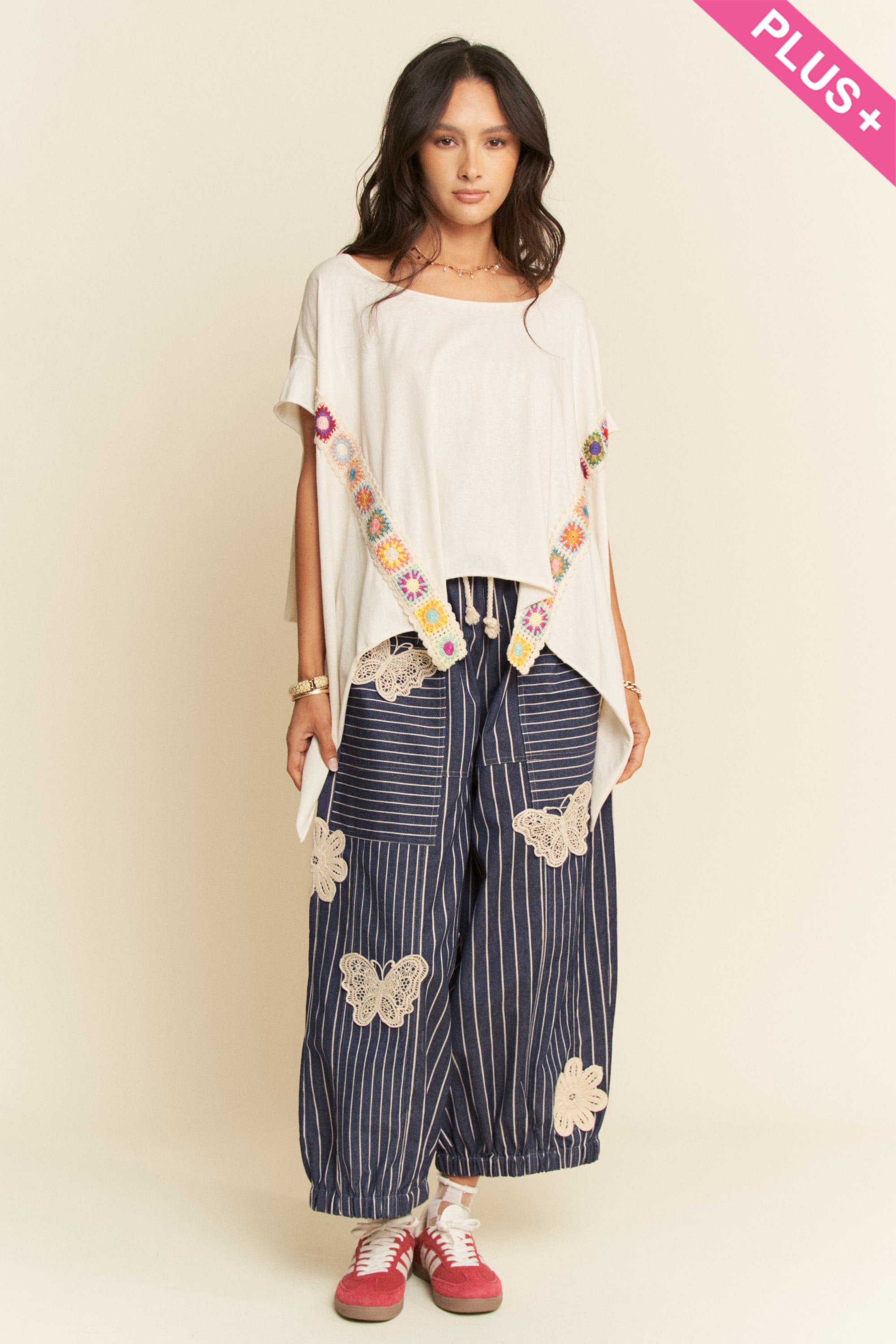 Crochet Applique Striped Barrel Pants - Plus - The Bronze Butterfly