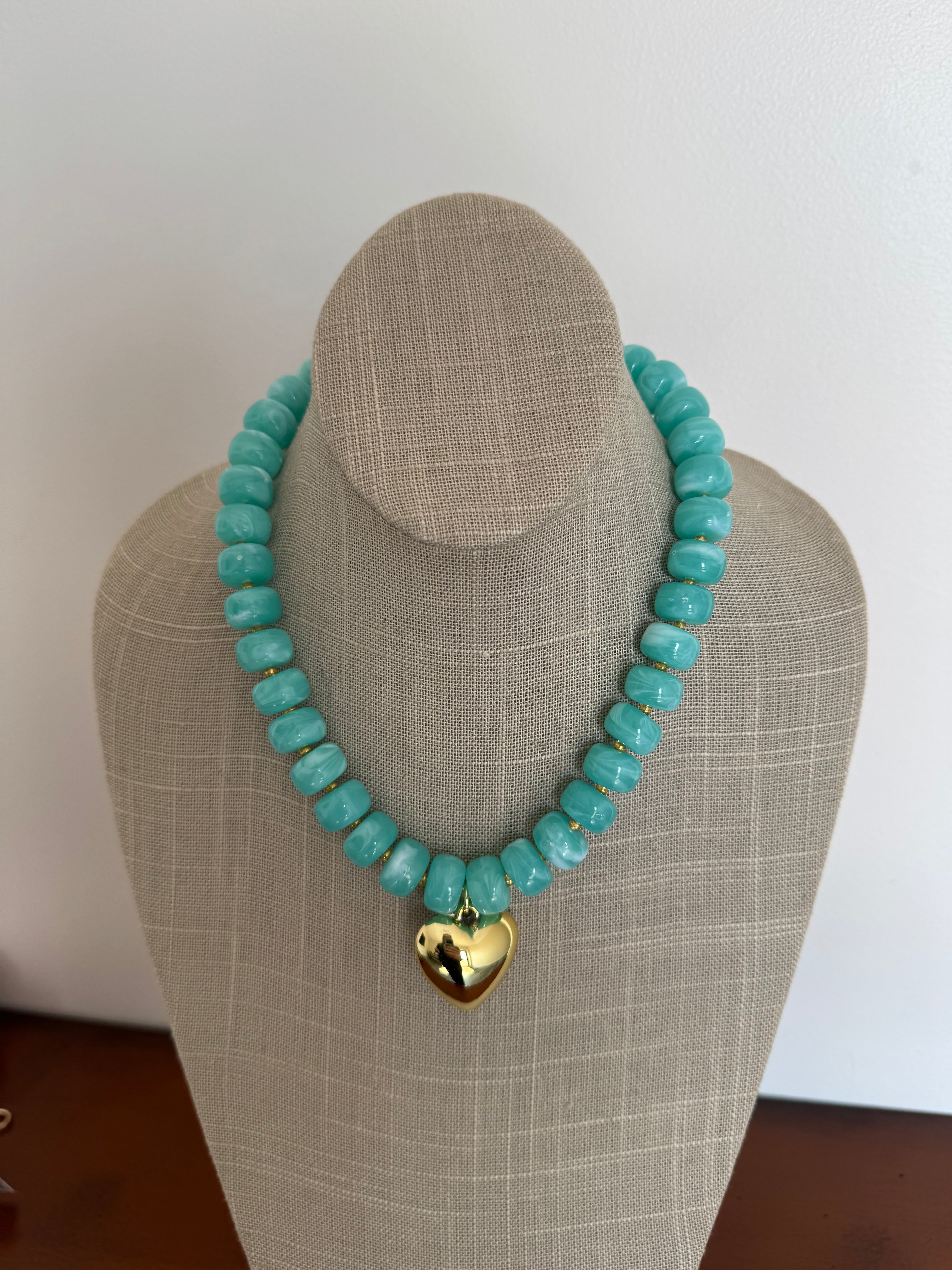 Turquoise Heart Beaded Necklace - The Bronze Butterfly