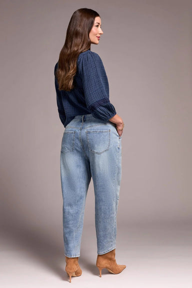 Audrey Distressed Barrel Stretch Jeans - The Bronze Butterfly