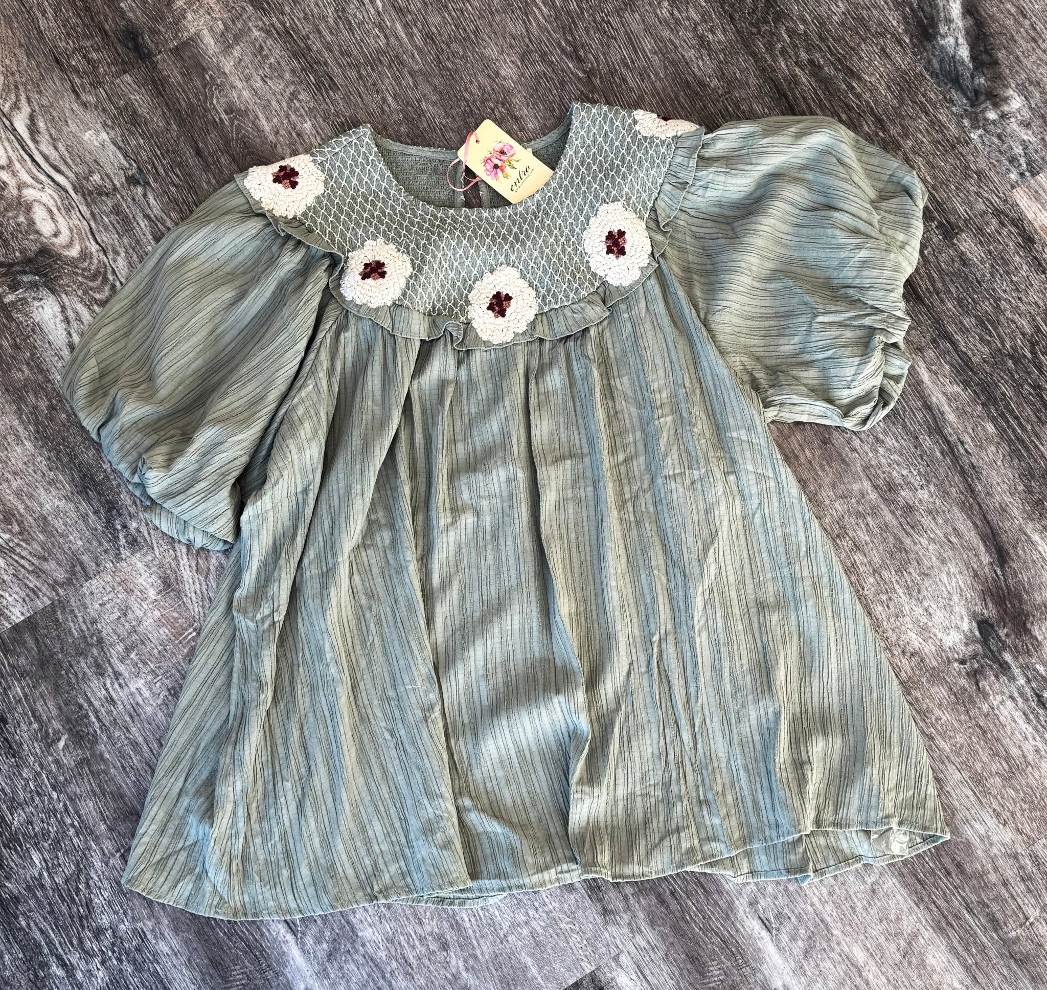 Bubble Sleeve Smocking Top - The Bronze Butterfly