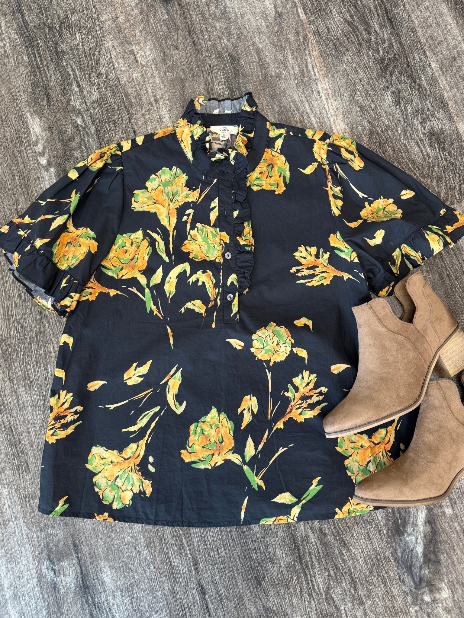 Charming Floral Top Plus Size - The Bronze Butterfly