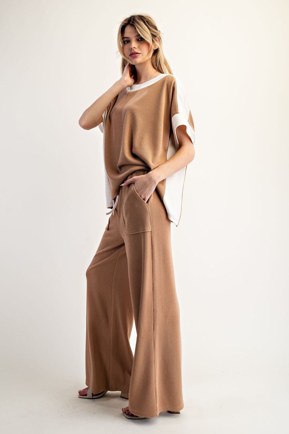 Contrast Waist Straight Leg Pants - The Bronze Butterfly