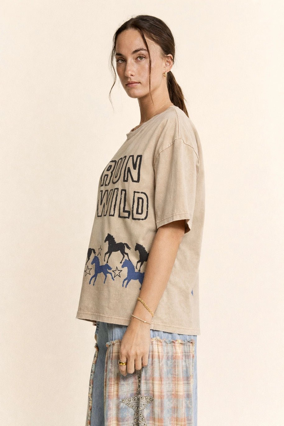 Davi & Dani Run Wild Horse Graphic Mineral Wash Top | Beige - The Bronze Butterfly