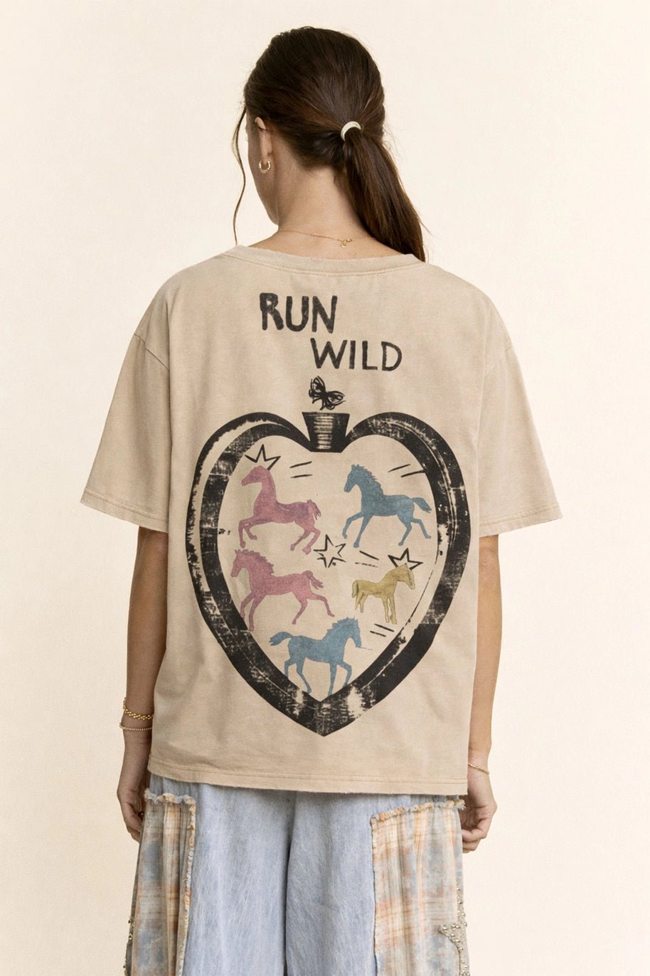 Davi & Dani Run Wild Horse Graphic Mineral Wash Top | Beige - The Bronze Butterfly