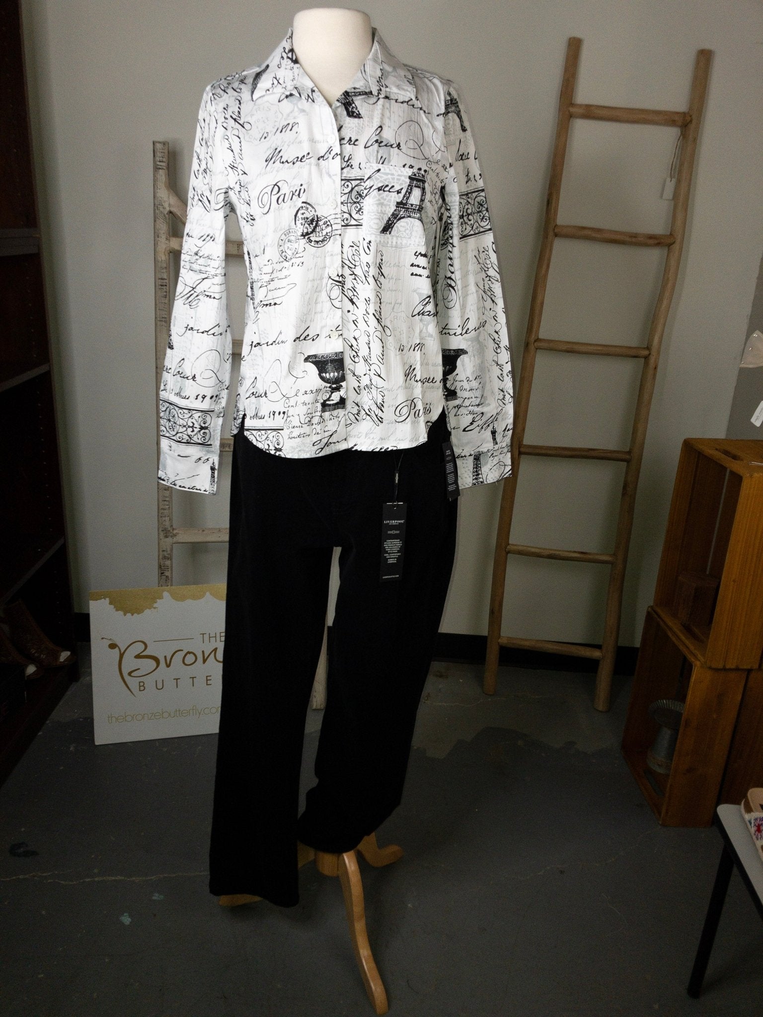 Habitat. Perfect Travel Parisian Hidden Placket Shirt. - The Bronze Butterfly