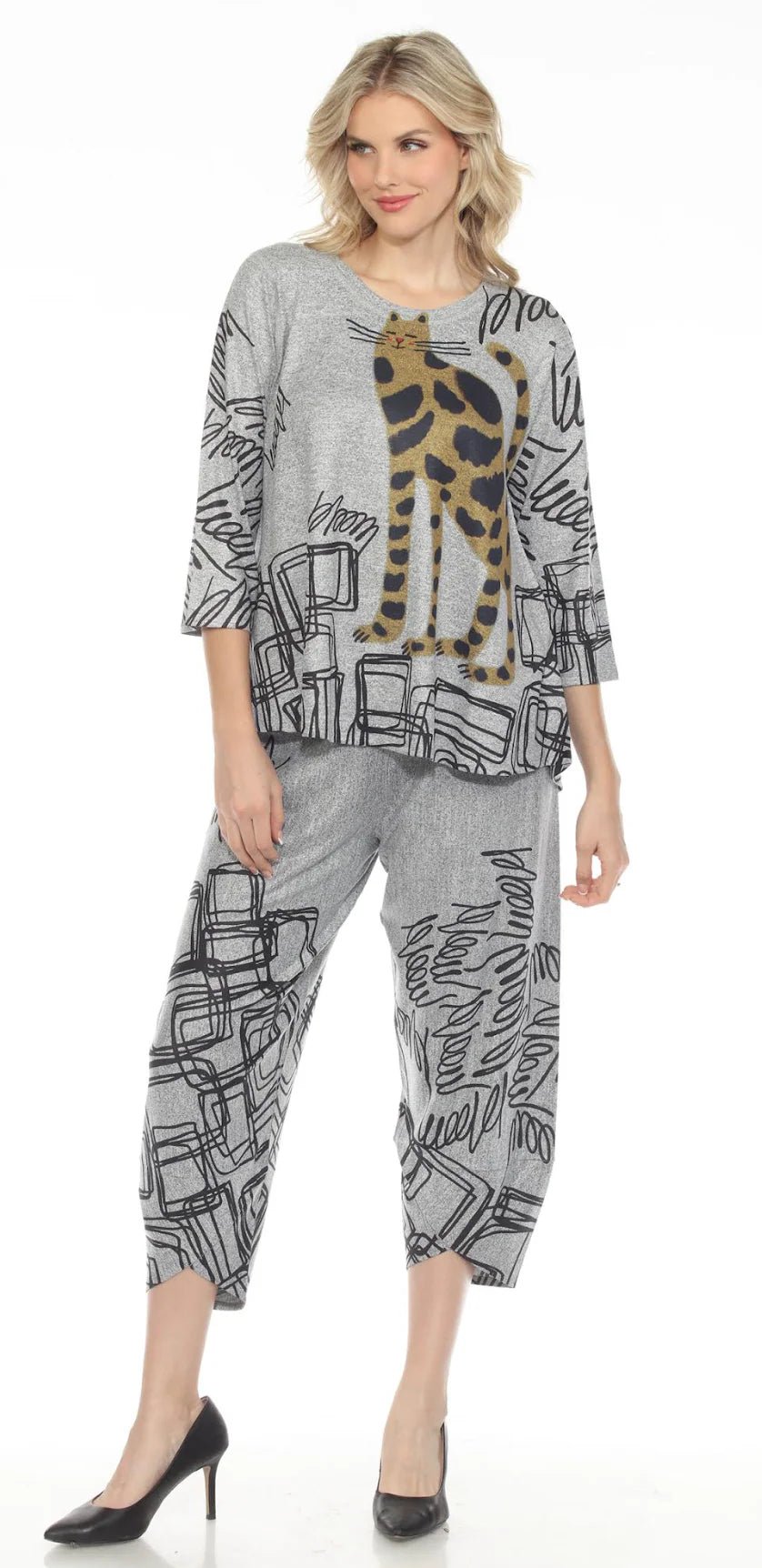 Inoah Scrawls Grey Knit Pant - The Bronze Butterfly