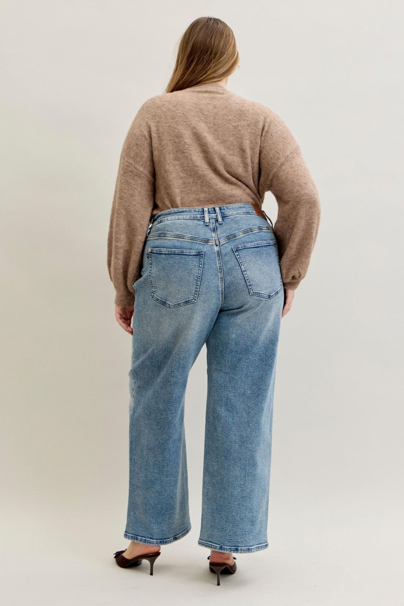 Judy Blue High Waist Wilhemina Light Vintage Wash Plus Size - The Bronze Butterfly