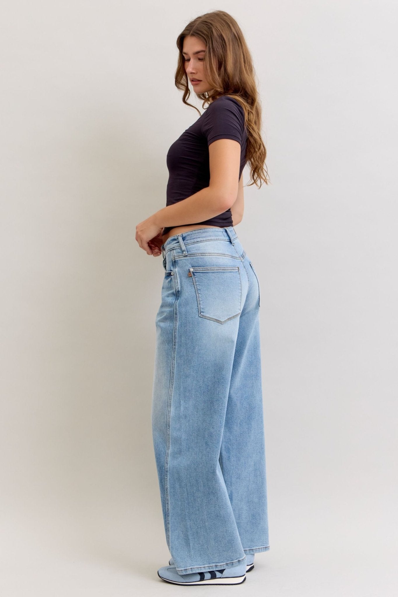 Judy Blue High Waist Wilhemina Rigid Magic Twisted Side Seam - The Bronze Butterfly