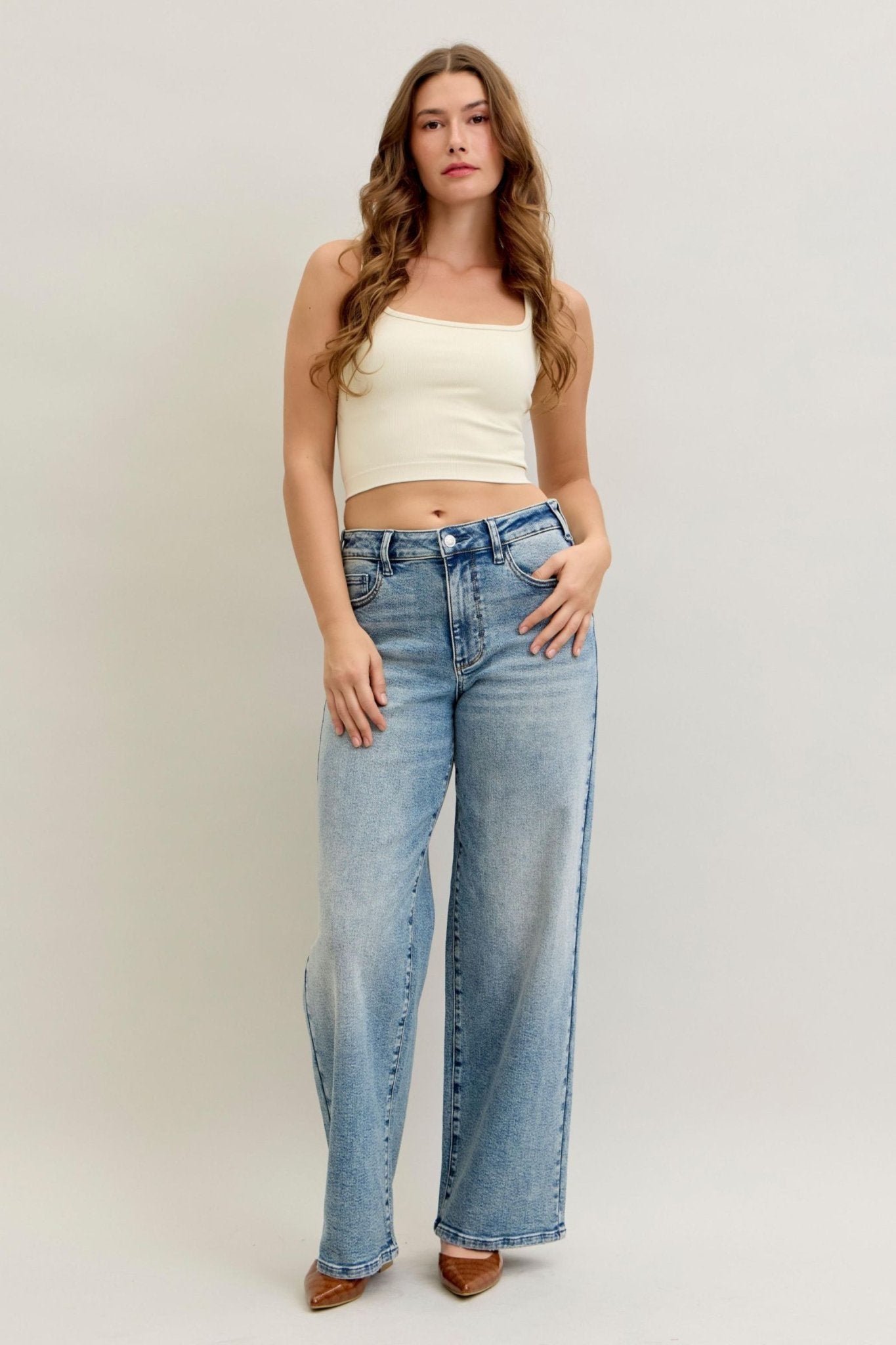 Judy Blue HW Wilhemina Lt Vintage Jeans - The Bronze Butterfly