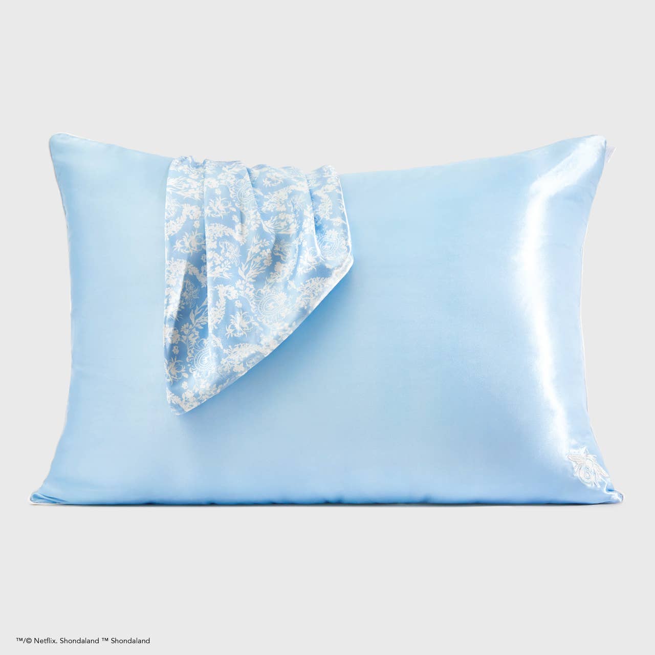 Kitsch x Bridgerton Satin Pillowcase / Toile De Blue - The Bronze Butterfly