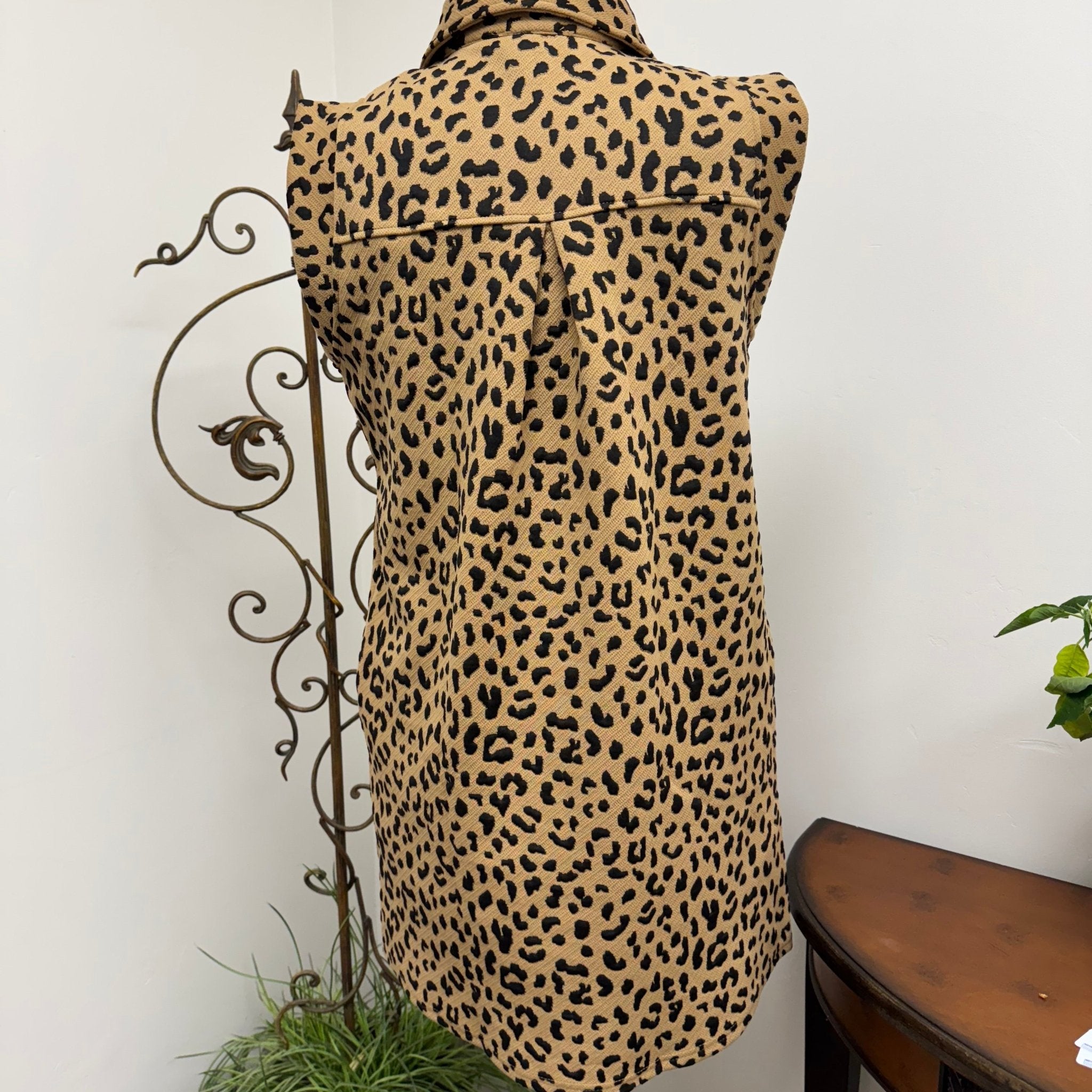 Leopard Print Sleeveless Mini Dress - The Bronze Butterfly