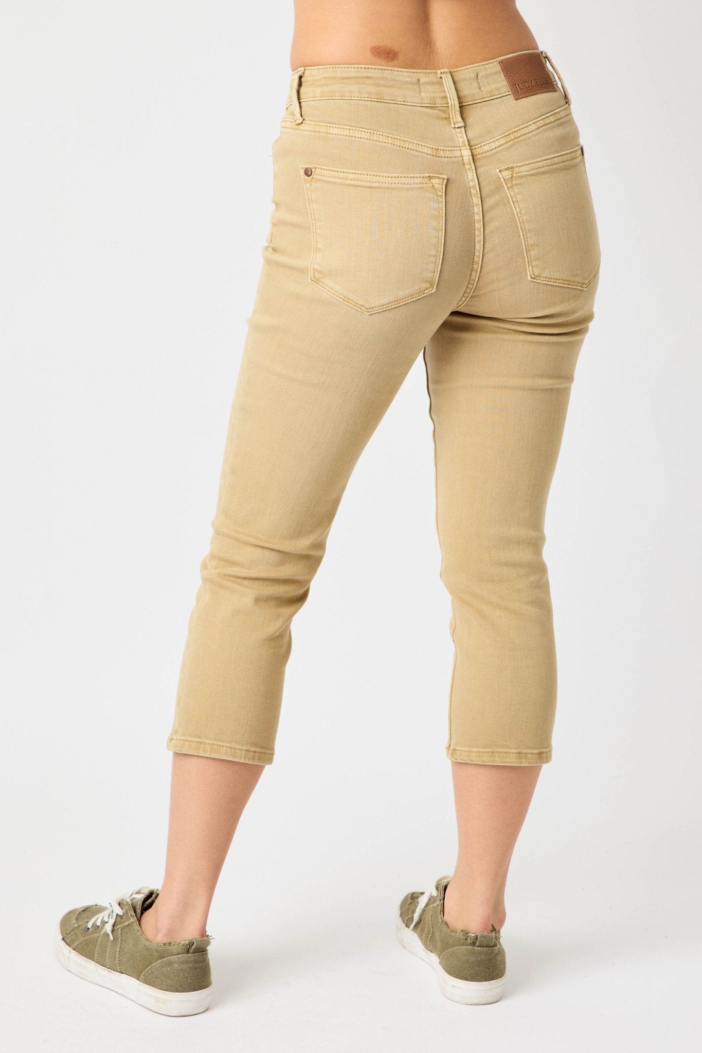 Mid Rise dyed Khaki Capri Judy Blue - The Bronze Butterfly