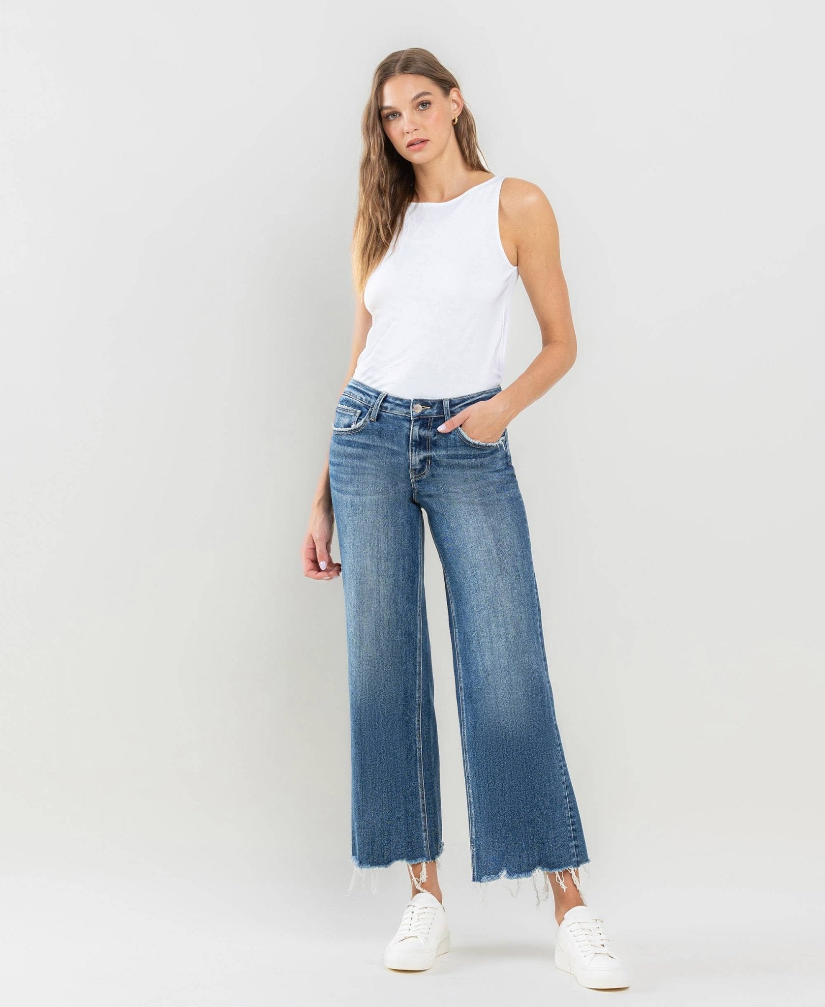 MID RISE RAW HEM WIDE LEG JEANS - The Bronze Butterfly