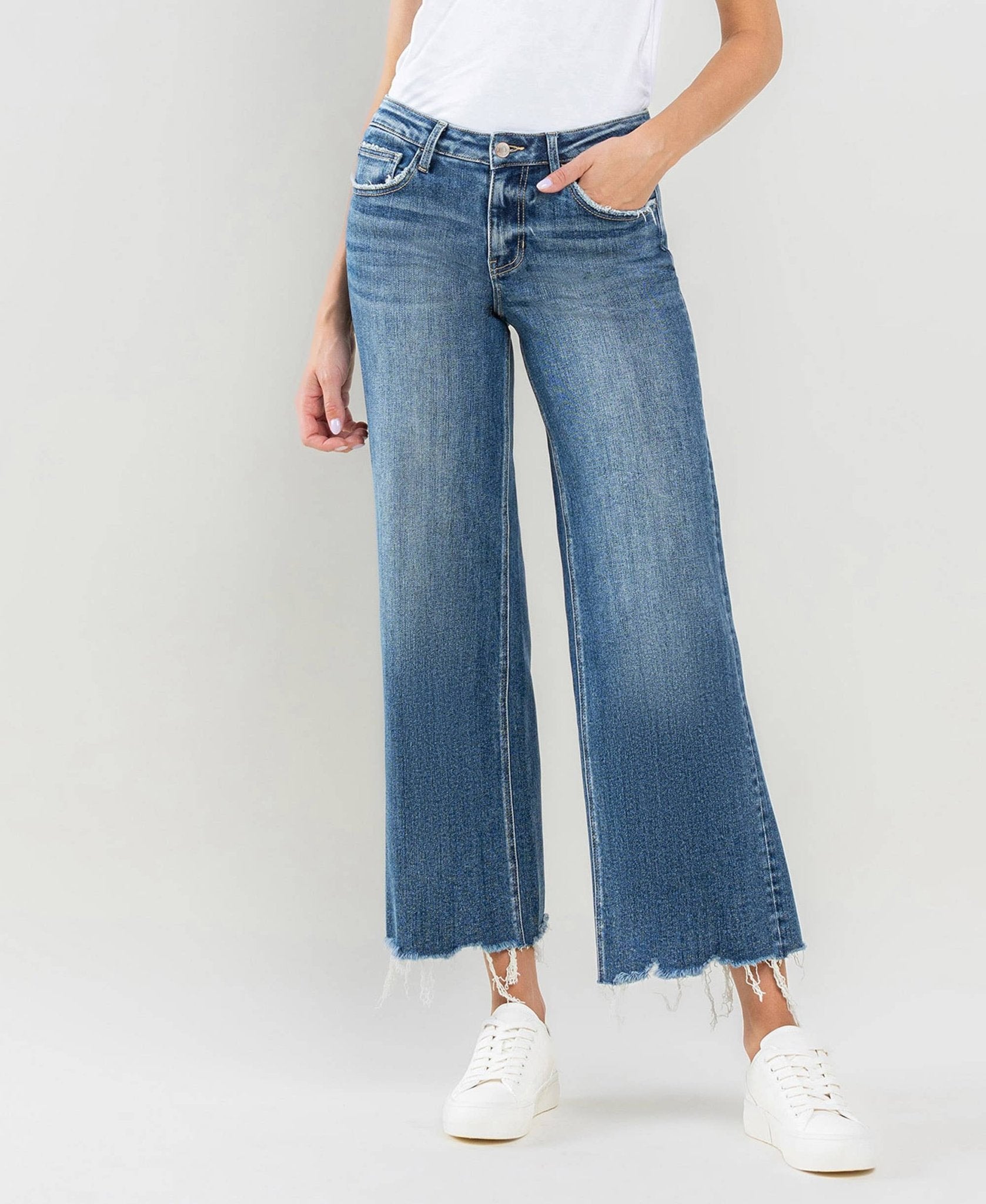 MID RISE RAW HEM WIDE LEG JEANS - The Bronze Butterfly