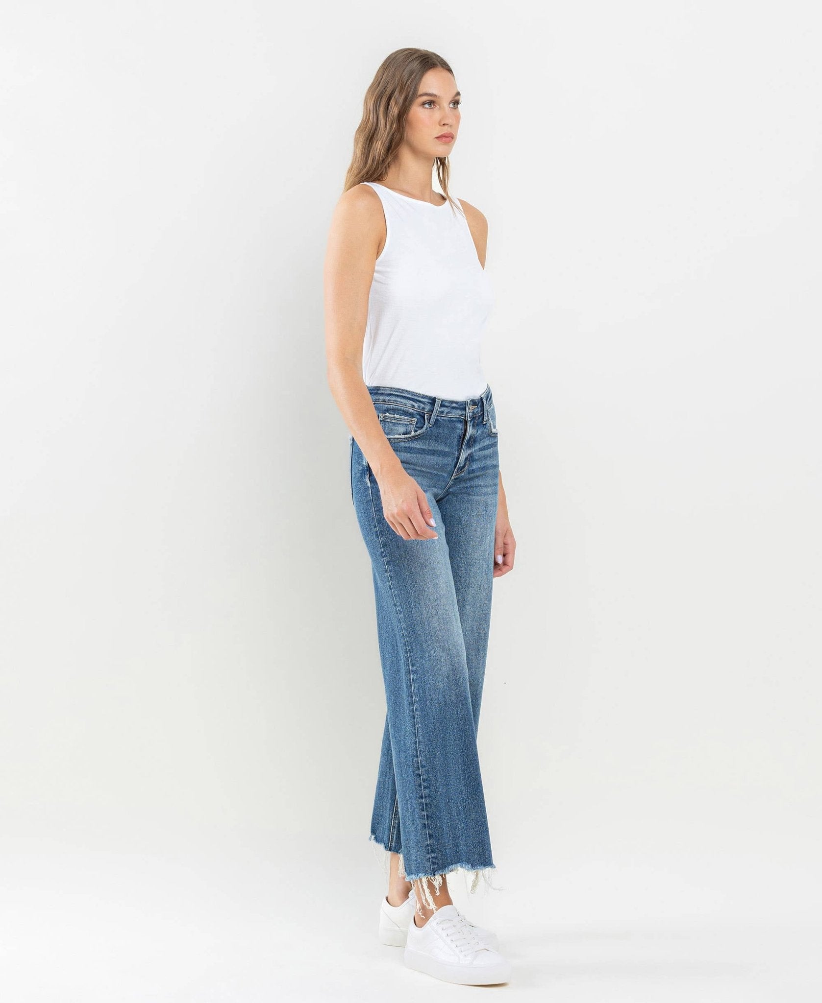 MID RISE RAW HEM WIDE LEG JEANS - The Bronze Butterfly