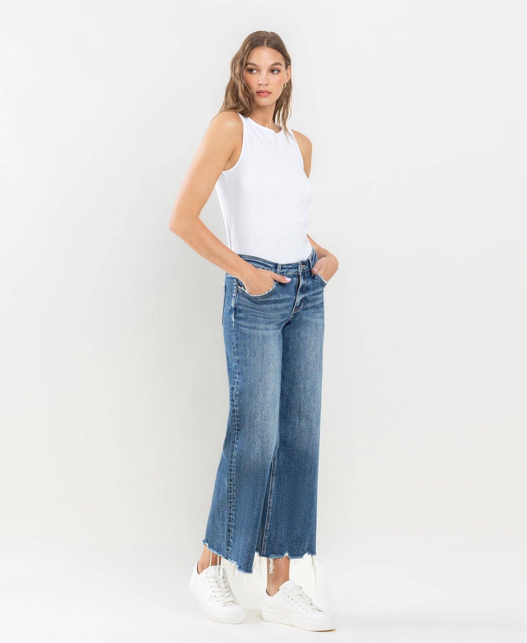 MID RISE RAW HEM WIDE LEG JEANS - The Bronze Butterfly
