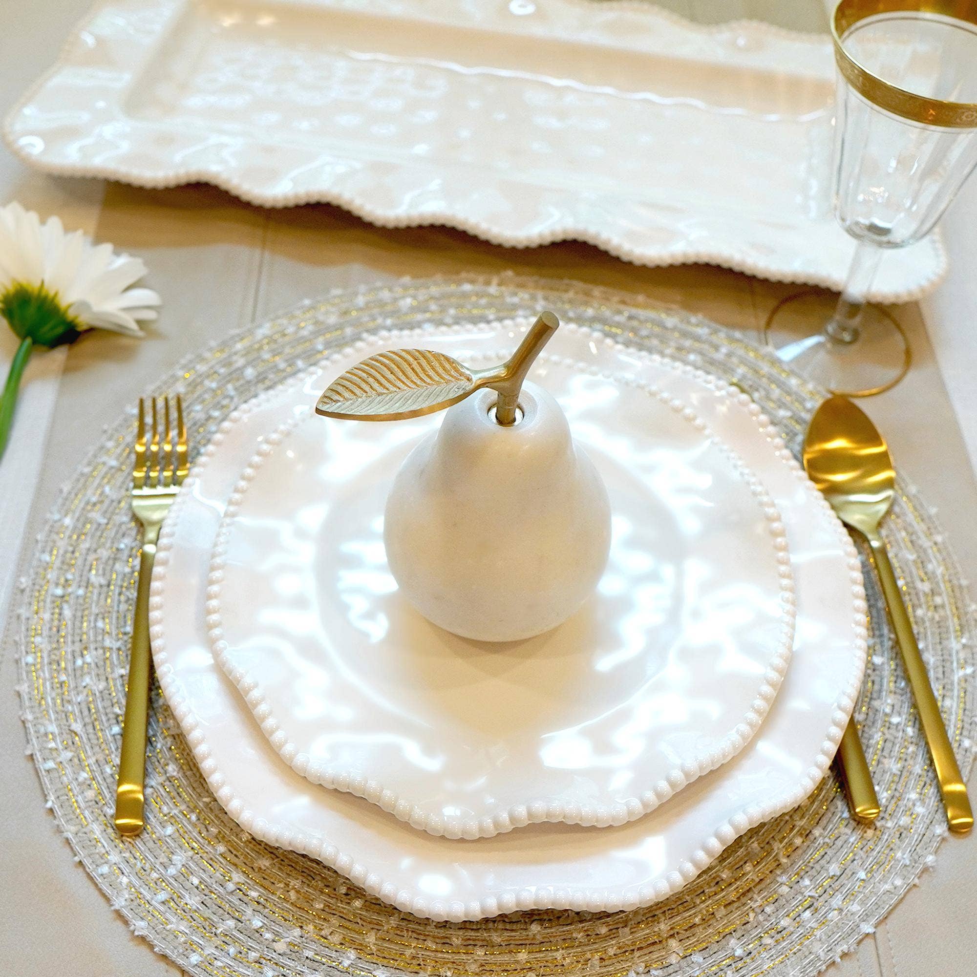 Perlette Cream Melamine Dinner Plate - The Bronze Butterfly