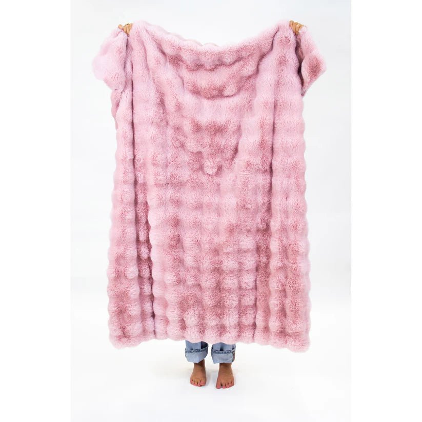 Pink Faux Fur Throw Blanket - The Bronze Butterfly