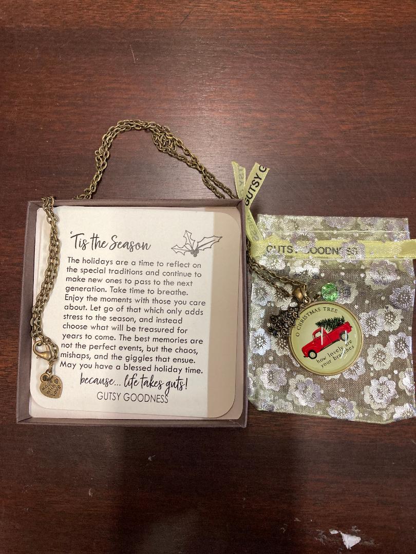 Red Truck Christmas Theme Necklace - The Bronze Butterfly