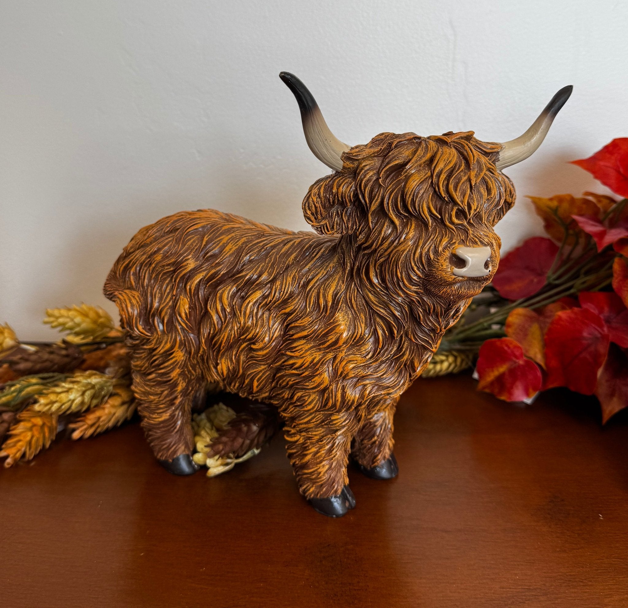 Resin Harvest Highland Cow Figurine - The Bronze Butterfly