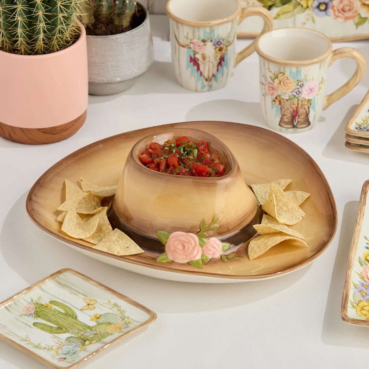 Rosewood Ranch Cowgirl Hat Chip and Dip Bowl - The Bronze Butterfly