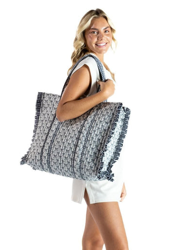 Simply Southern Quilted Bow Print Tote Bag - The Bronze Butterfly