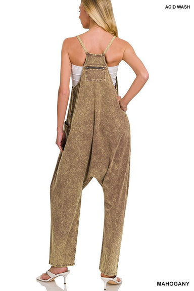 SPAGHETTI STRAP SCOOP NECK JUMPSUIT WITH POCKETS - The Bronze Butterfly